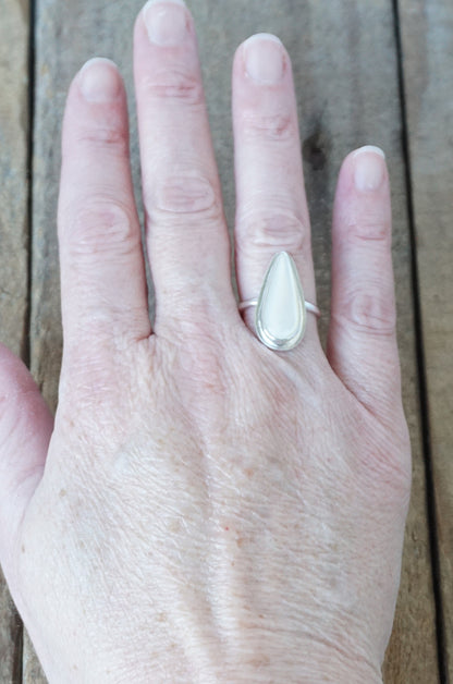 Size 7 Mother of Pearl Statement Ring