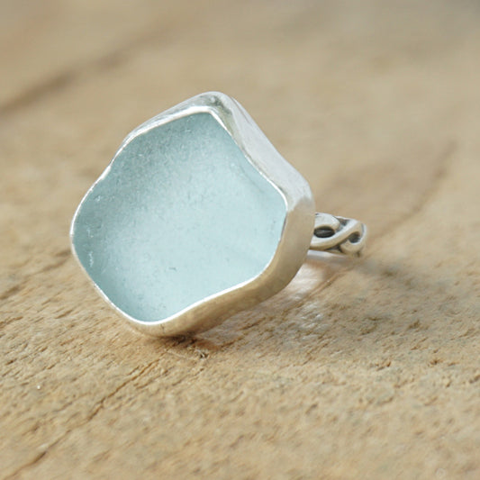 Size 6 1/2 Soft Aqua Blue Sea Glass Statement Ring