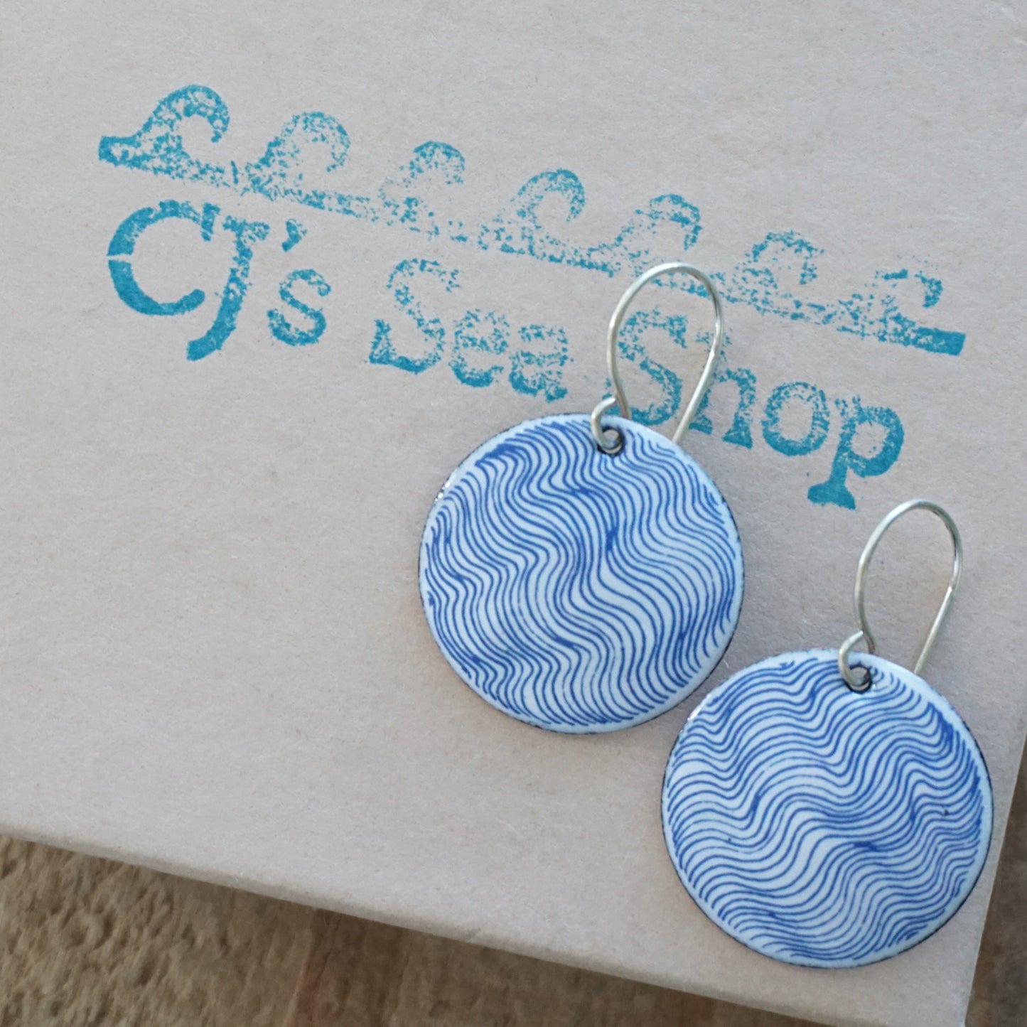 Blue Wavy Line Accents on Light Periwinkle Enamel Disc Earrings