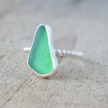 Size 9 1/4 Kelly Green Sea Glass Stacking Ring