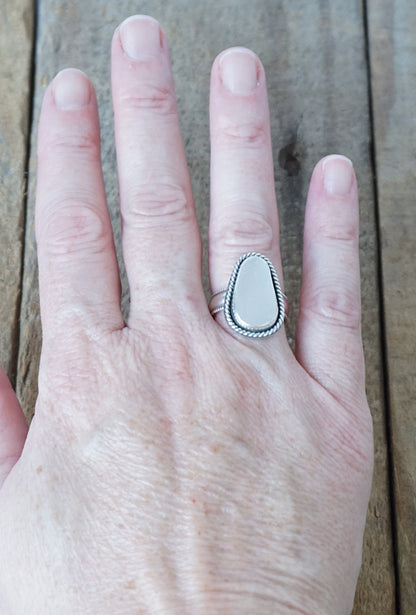 Size 7 1/2 Light Lavender Sea Glass Statement Ring